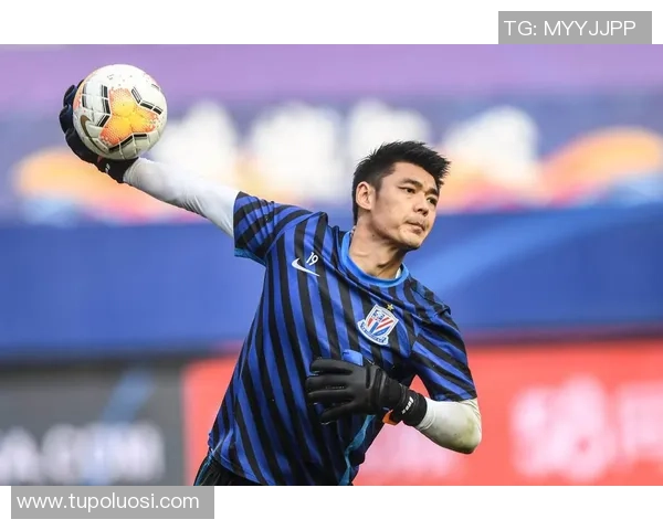 上海足球队的战术解析与控制力揭秘深度探讨 上海足球队的战术解析与控制力揭秘深度探讨