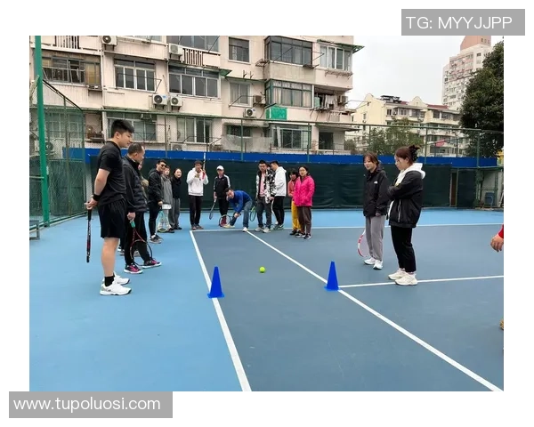 广州网球队在钻石联赛中的逆袭之路展现拼搏精神与团队力量