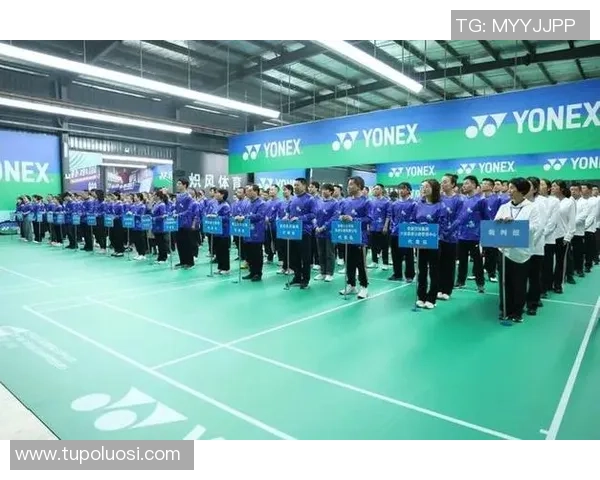 上海羽毛球队意识排名创新高展现团队实力与战术水平的完美结合 上海羽毛球队意识排名创新高展现团队实力与战术水平的完美结合