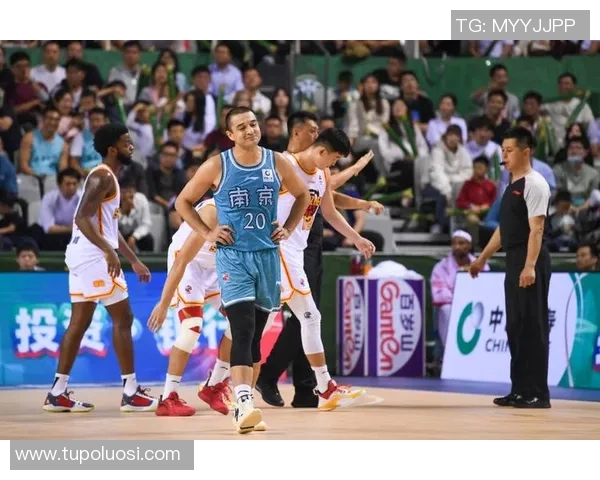 篮球团队协作实力评比南京篮球队荣膺第十名展现卓越团队精神 篮球团队协作实力评比南京篮球队荣膺第十名展现卓越团队精神