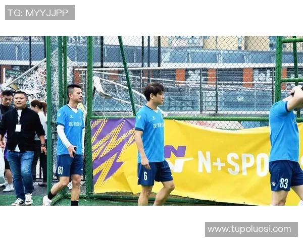 赛后分析:成都足球队与杭州足球队个人能力对比及表现评估 赛后分析:成都足球队与杭州足球队个人能力对比及表现评估